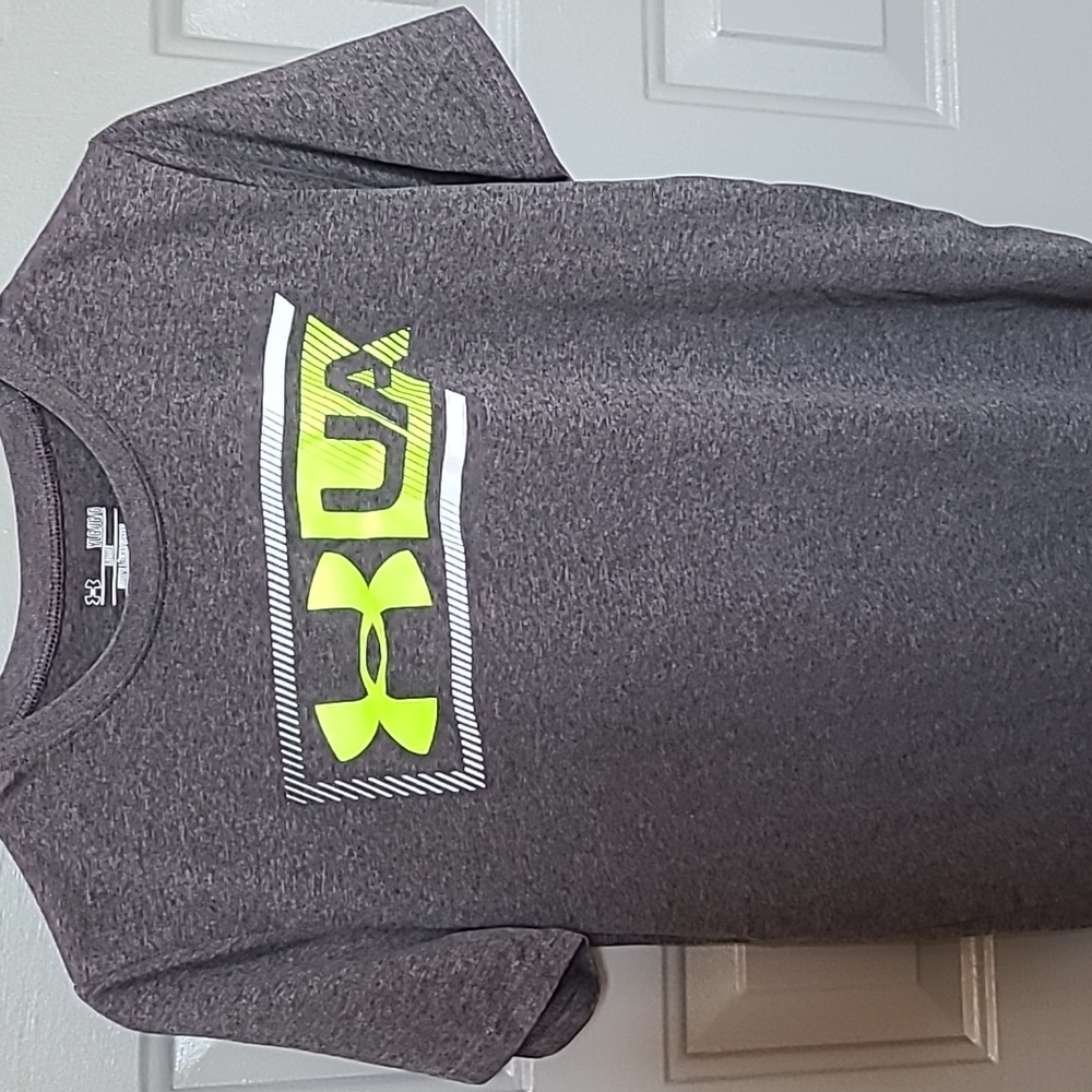 Under Armour YL Shirt